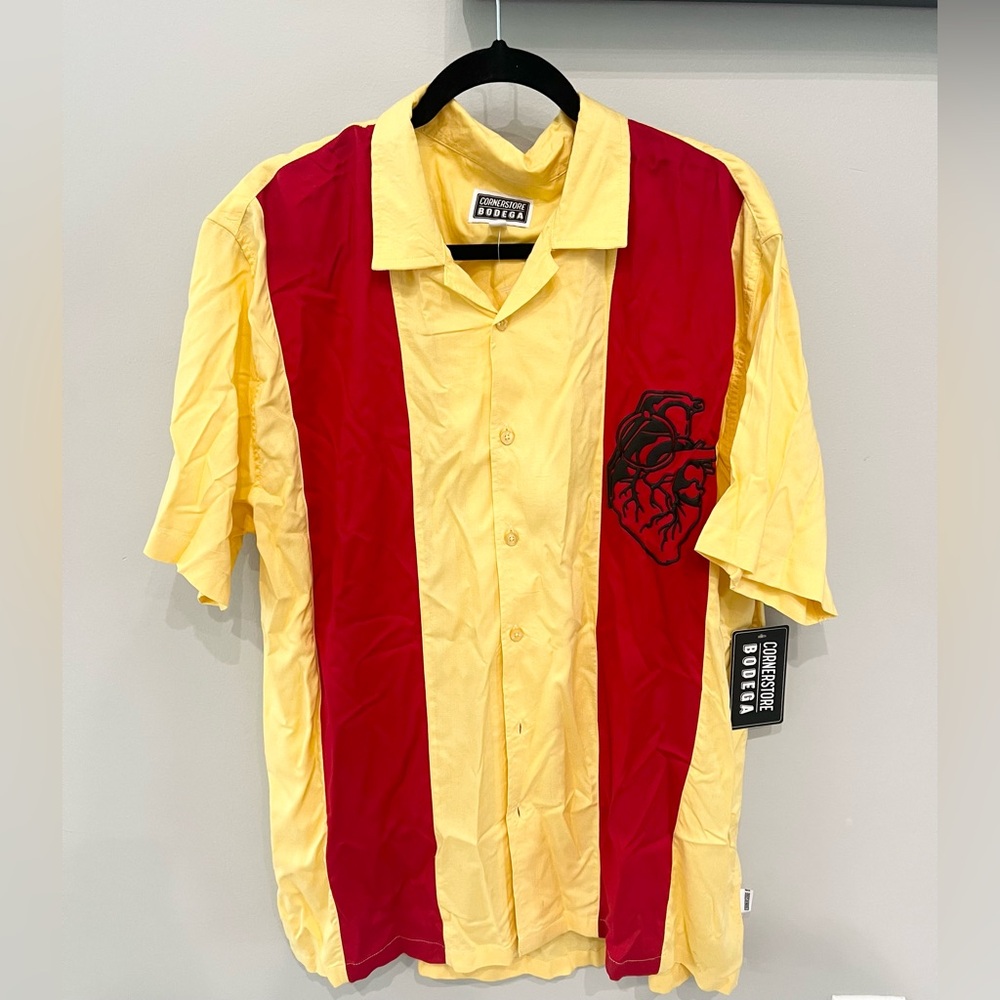 Cornerstore Bodega Men's Large Button SS Shirt Heart Grenade Print Urban